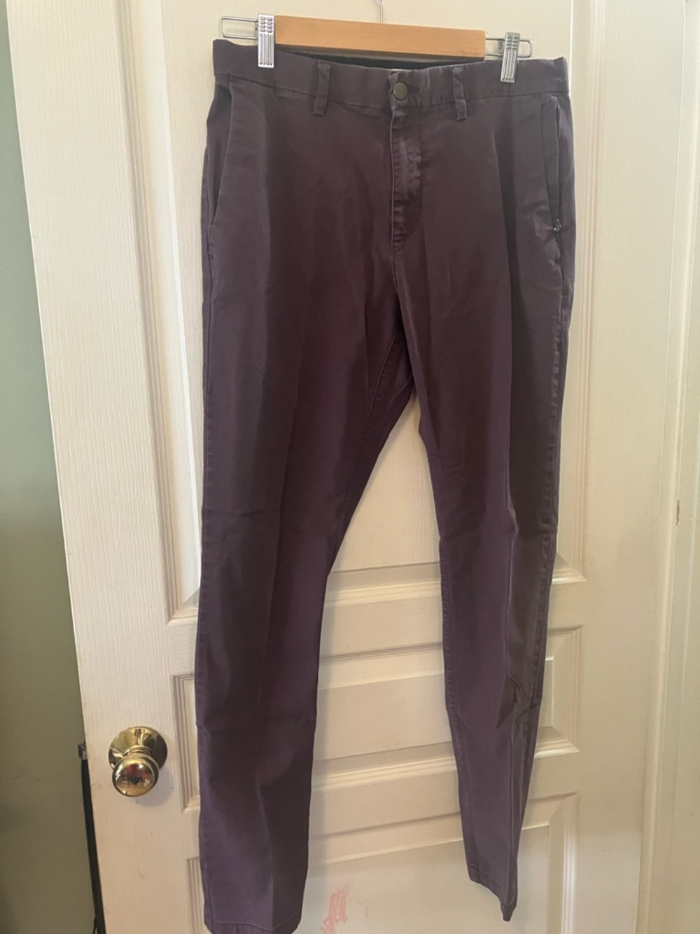 Old Navy Men's Slim Chino Pants in Grey